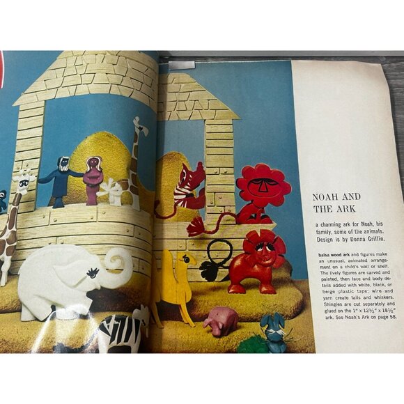 Vintage McCall's Creative Handcrafts Magazine 1972 Vol 4 Crochet Knitting Paperb - Picture 3 of 5